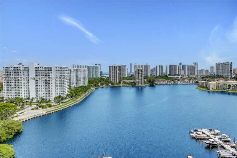 2 bedroom Condominium at 2750 NE 183rd St 1910, Commodore Plaza Condo, Aventura — photo 1