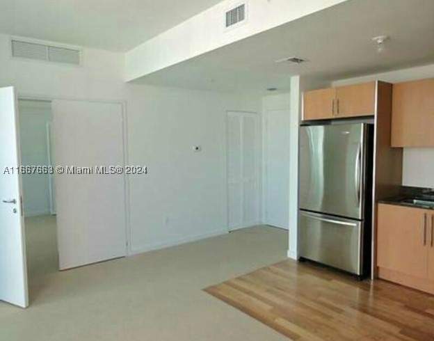 1 bedroom Condominium at 300 S Biscayne Blvd T-1703, Met 1 Condo, Miami — photo 3