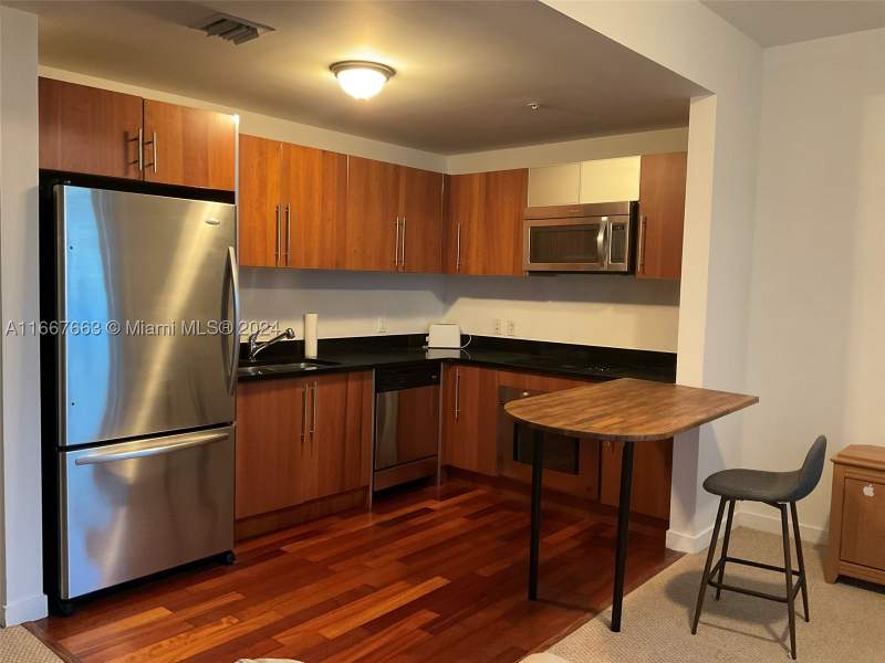 1 bedroom Condominium at 300 S Biscayne Blvd T-1703, Met 1 Condo, Miami — photo 5