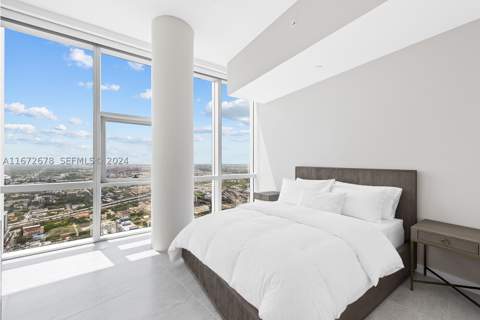 851 NE 1st Ave Ph 5402, Miami FL - photo 18 of 60