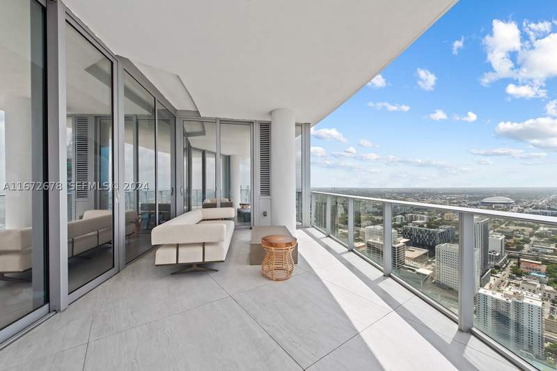 4 bedroom Condominium at 851 NE 1st Ave Ph 5402, Paramount Miami Worldcent, Miami — photo 4