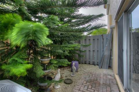 3360 NE 14th Drive 106-30, Homestead FL - photo 11 of 15