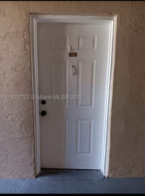 18870 NW 57th Ave 108, Hialeah FL - photo 10 of 36