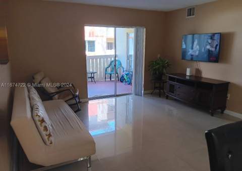 18870 NW 57th Ave 108, Hialeah FL - photo 16 of 36
