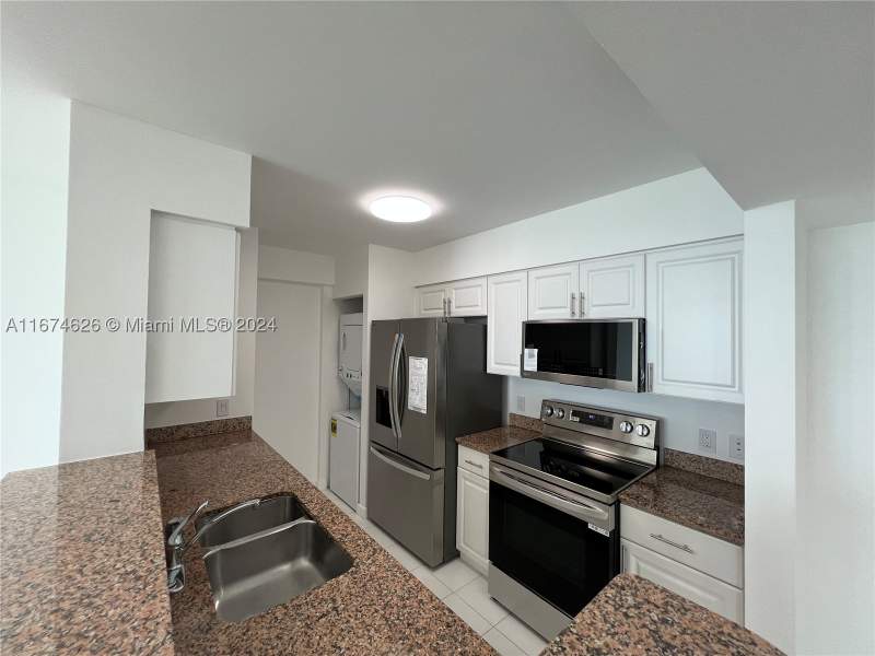 1 bedroom Condominium at 1155 Brickell Bay Dr 3205, The Mark On Brickell Cond, Miami — photo 3