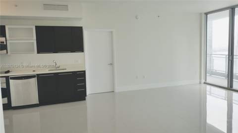 90 SW 3 St 3210, Miami FL - photo 7 of 24