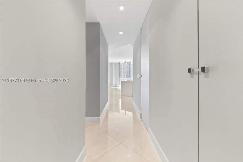 3 bedroom Condominium at 1010 SW 2nd Ave Ph03, Brickell Ten Condo, Miami — photo 4
