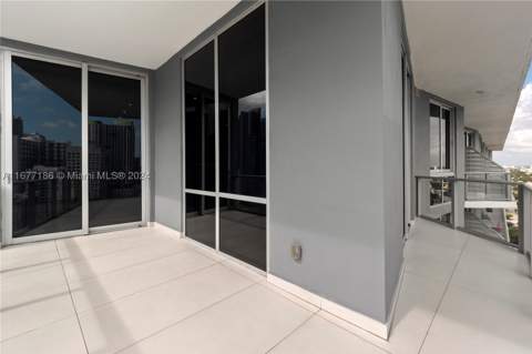 1010 SW 2nd Ave Ph03, Miami FL - photo 7 of 27