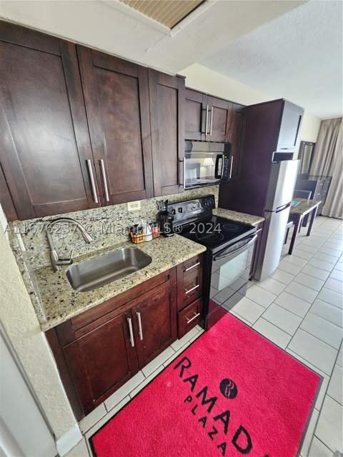 19201 Collins Ave 237, Sunny Isles Beach FL - photo 15 of 37