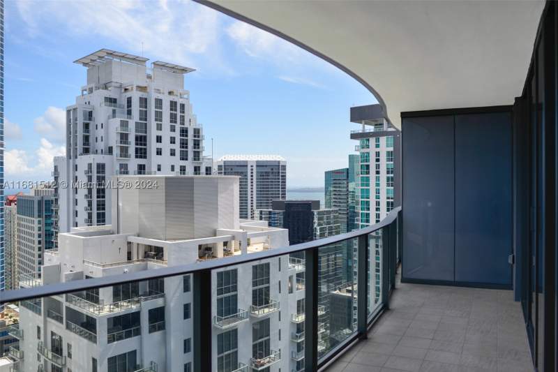 1 bedroom Condominium at 1000 Brickell Plaza 3307, Brickell Flatiron, Miami — photo 2