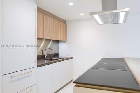 1000 Brickell Plaza 3307, Miami FL - photo 6 of 21