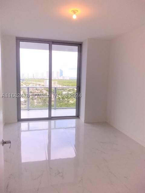 16385 Biscayne Blvd 2020, North Miami Beach FL - photo 10 of 21