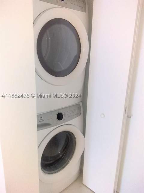 16385 Biscayne Blvd 2020, North Miami Beach FL - photo 14 of 21