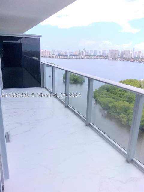 16385 Biscayne Blvd 2020, North Miami Beach FL - photo 17 of 21