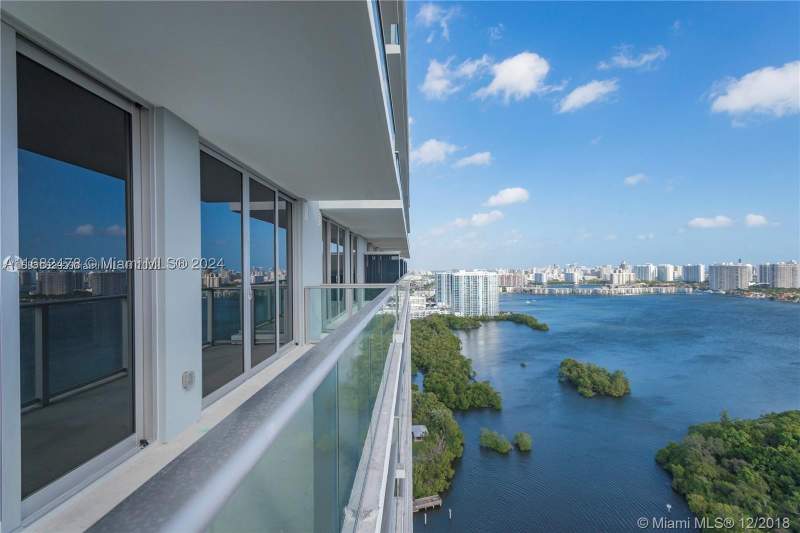 1 bedroom Condominium at 16385 Biscayne Blvd 2020, The Harbour South Condo, North Miami Beach — photo 5