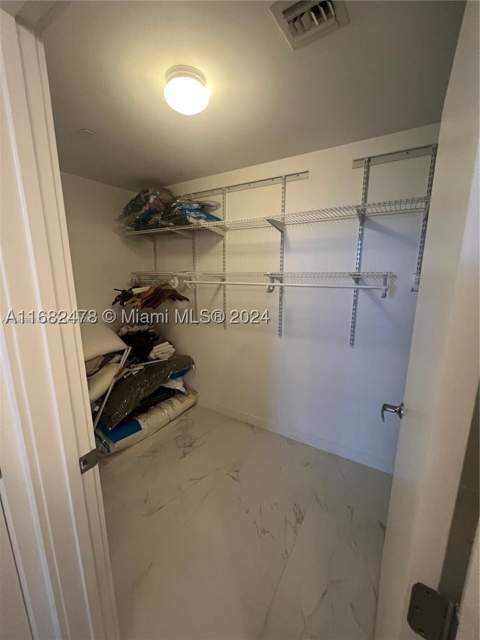 16385 Biscayne Blvd 2020, North Miami Beach FL - photo 9 of 21