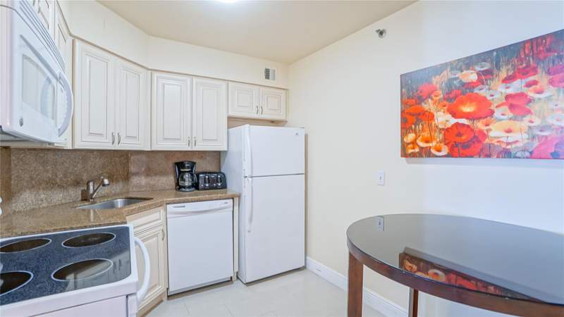2 bedroom Condominium at 5225 Collins Avenue 1417, The Alexander Condominium, Miami Beach — photo 5