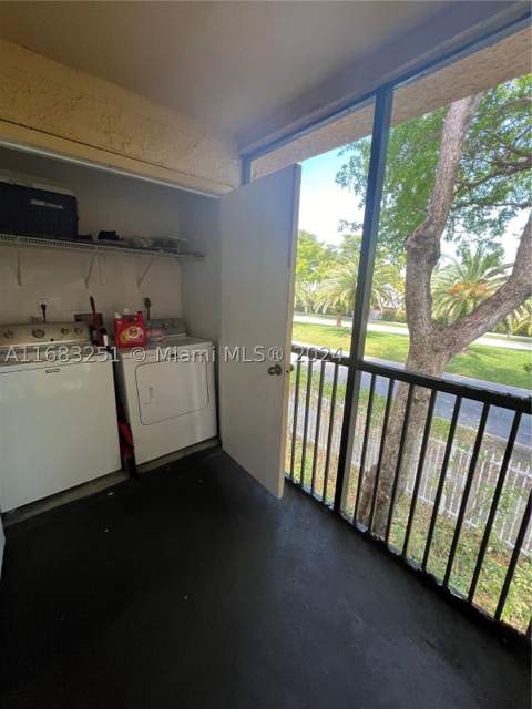 15551 SW 104th Ter 828, Miami FL - photo 12 of 12