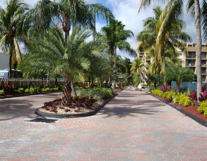 2 bedroom Condominium at 1470 NE 123rd St A902, GREENWICH PH I CONDO, North Miami — photo 2