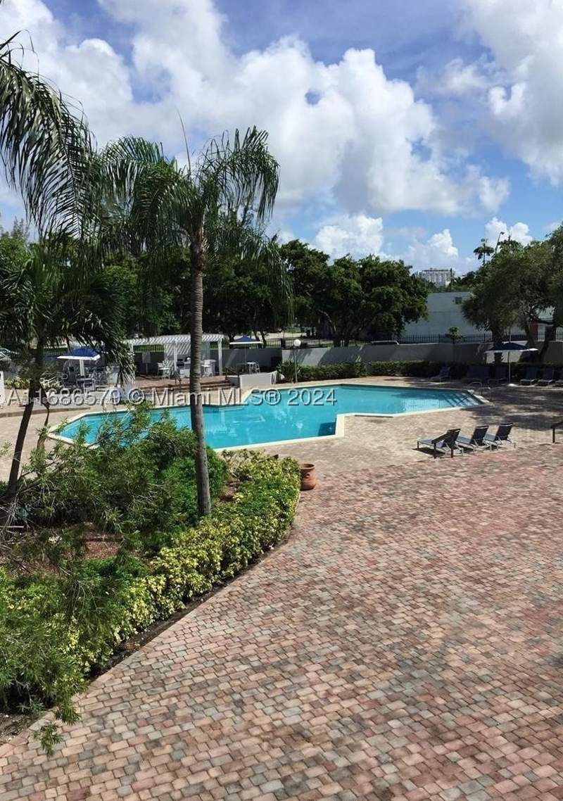 2 bedroom Condominium at 1470 NE 123rd St A902, GREENWICH PH I CONDO, North Miami — photo 5