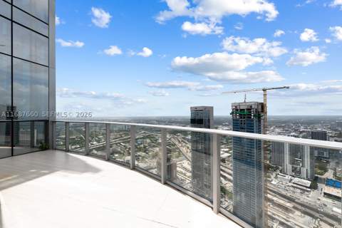 851 NE 1st Ave Ph 5700, Miami FL - photo 16 of 78
