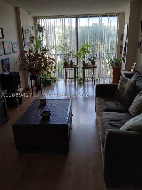 17021 N Bay Rd 412-Iv, Sunny Isles Beach FL - photo 11 of 38