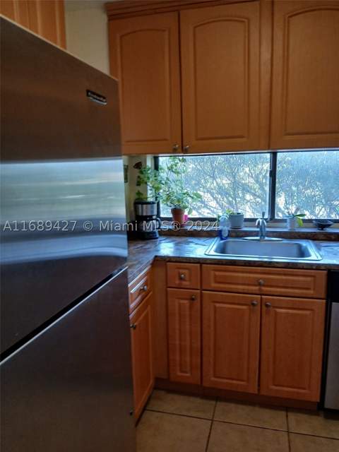 17021 N Bay Rd 412-Iv, Sunny Isles Beach FL - photo 14 of 38