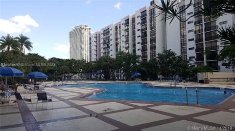 17021 N Bay Rd 412-Iv, Sunny Isles Beach FL - photo 20 of 38