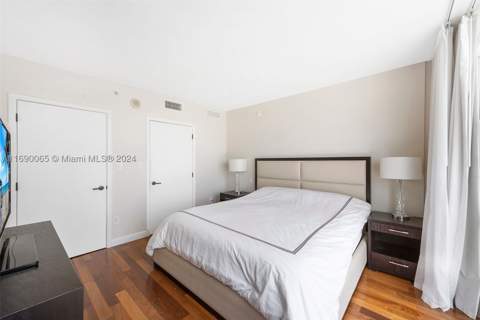 6801 Collins Ave 1203, Miami Beach FL - photo 13 of 50