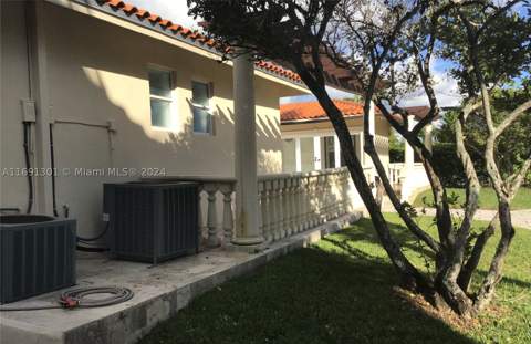 13460 SW 32nd St, Kendall FL - photo 20 of 99
