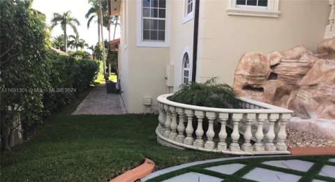 13460 SW 32nd St, Kendall FL - photo 7 of 99