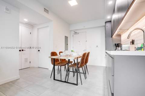227 NE 2nd St 1705, Miami FL - photo 7 of 22