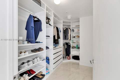 17301 Biscayne Blvd 1404, North Miami FL - photo 20 of 41