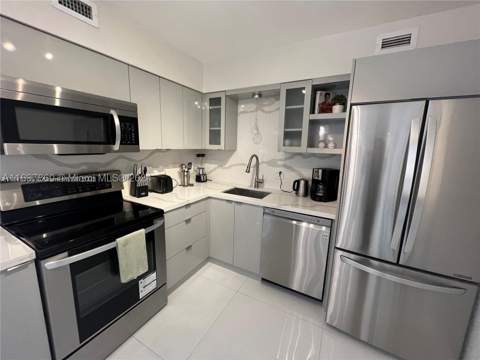 5161 Collins Ave 1403, Miami Beach FL - photo 10 of 19