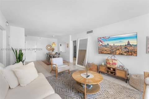 5700 Collins Ave 5B, Miami Beach FL - photo 13 of 30