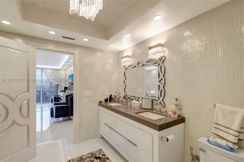 9801 W Collins Ave 5O/complete renovated, Bal Harbour FL - photo 13 of 25