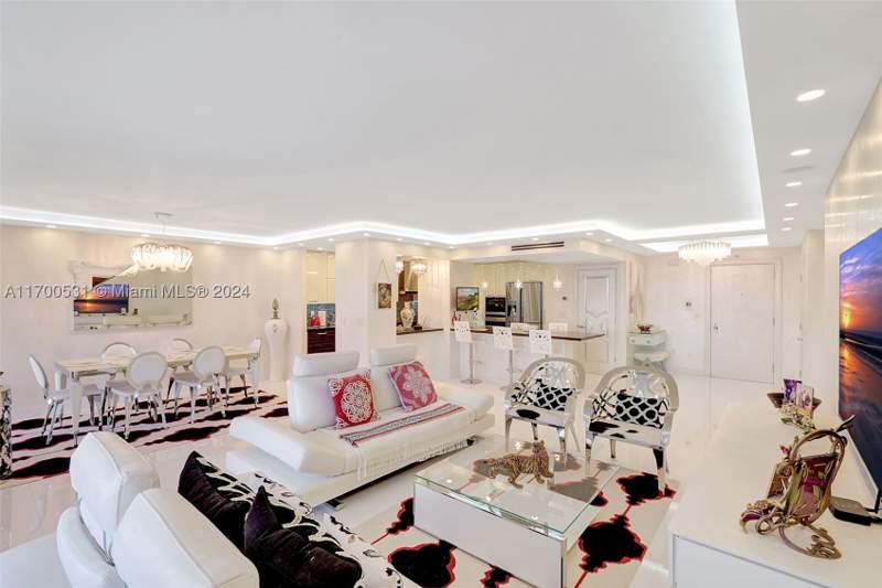 2 bedroom Condominium at 9801 W Collins Ave 5O/complete renovated, Balmoral Condo, Bal Harbour — photo 3