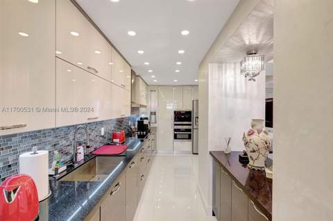 9801 W Collins Ave 5O/complete renovated, Bal Harbour FL - photo 9 of 25