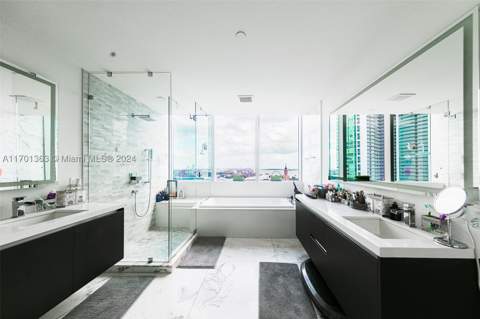 851 NE 1st Ave 2111, Miami FL - photo 13 of 53