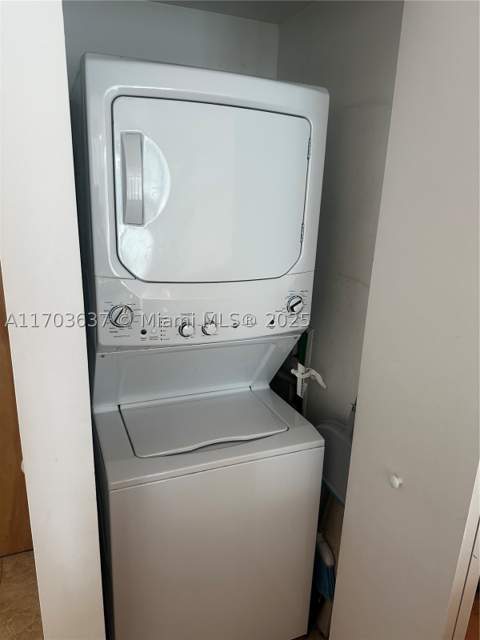 350 S Miami Ave 1704, Miami FL - photo 10 of 14