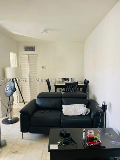 1526 Pennsylvania Ave 14, Miami Beach FL - photo 6 of 8