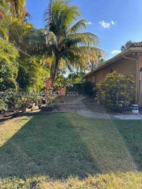 10601 SW 128th St, Miami FL - photo 6 of 30
