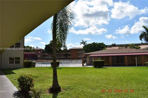 11855 NE 19th Dr 8, North Miami FL - photo 17 of 22