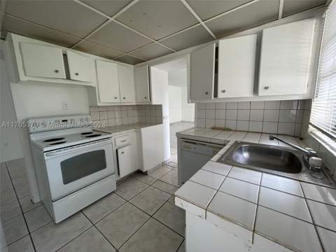 11855 NE 19th Dr 8, North Miami FL - photo 6 of 22