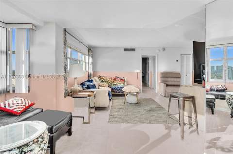 1881 Washington Ave 16H, Miami Beach FL - photo 23 of 58