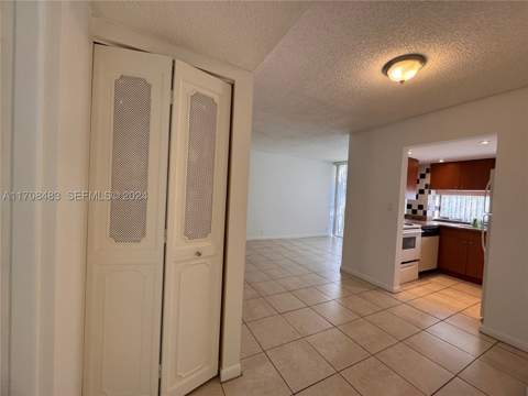 16919 N Bay Rd 117, Sunny Isles Beach FL - photo 17 of 20