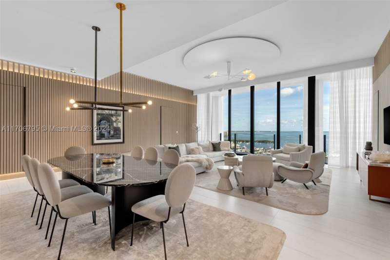 4 bedroom Condominium at 2811 S Bayshore Dr 20BC, C.G.B. Subdivision, Miami — photo 2