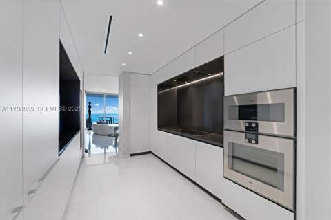 300 Biscayne Blvd Way 4703, Miami FL - photo 17 of 99