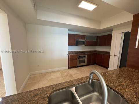 3330 NE 190 St 1215, Aventura FL - photo 11 of 35