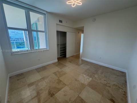 3330 NE 190 St 1215, Aventura FL - photo 17 of 35
